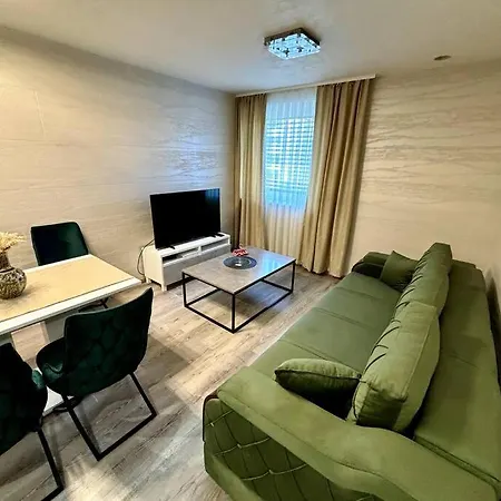 Apartment Moste 3-free Parking&pool, Ev Station